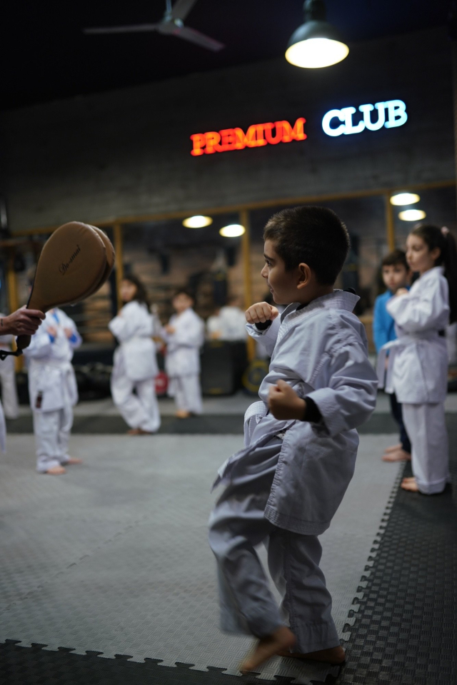 Karşıyaka Karate Kursu Çocuk Karate Okulu | Premium Sports Club